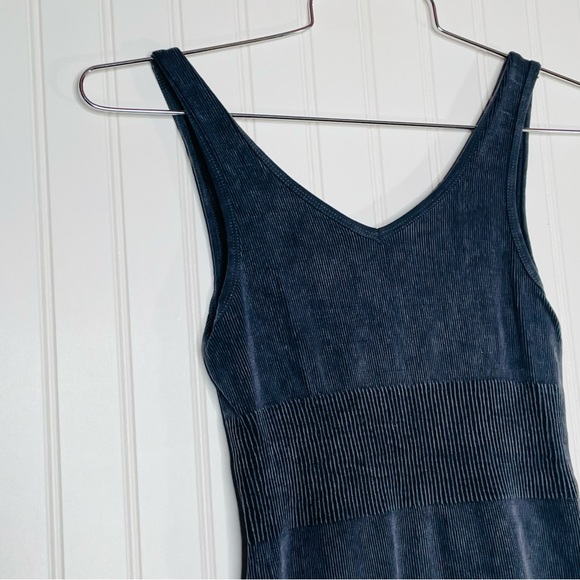 Dynamic Cross Back Ribbed Romper - Picture 4 of 8